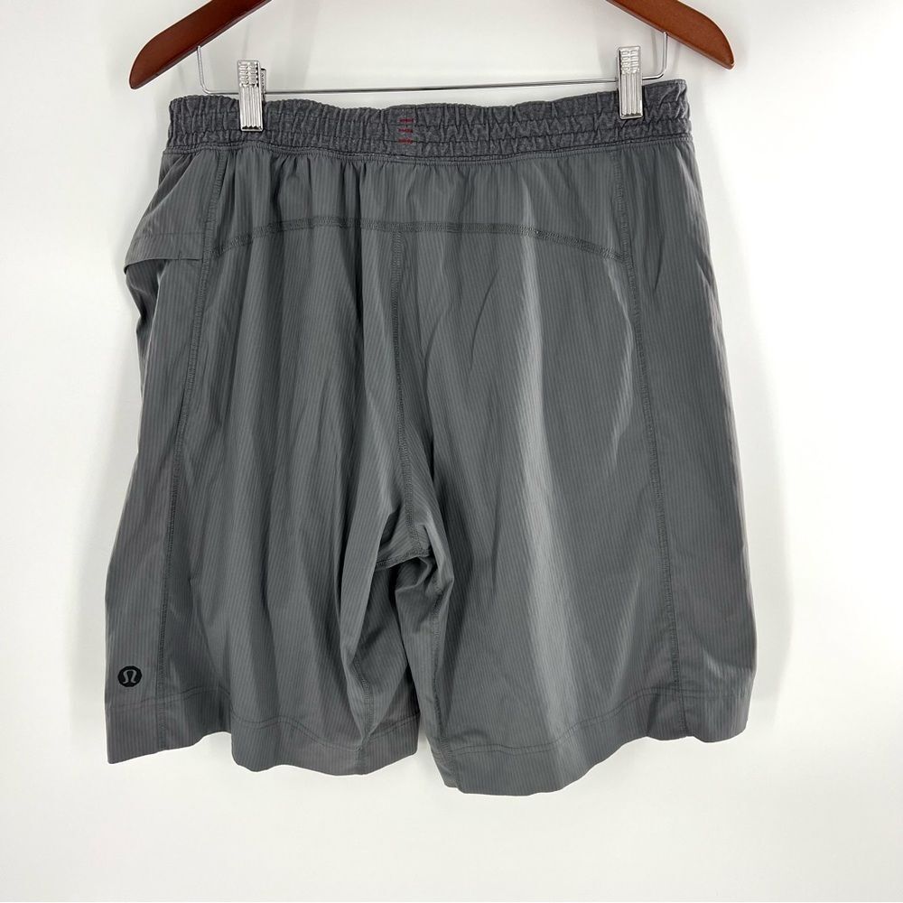 Lululemon Men’s Core Shorts Linerless Grey Pinstripe Large - Picture 9 of 11